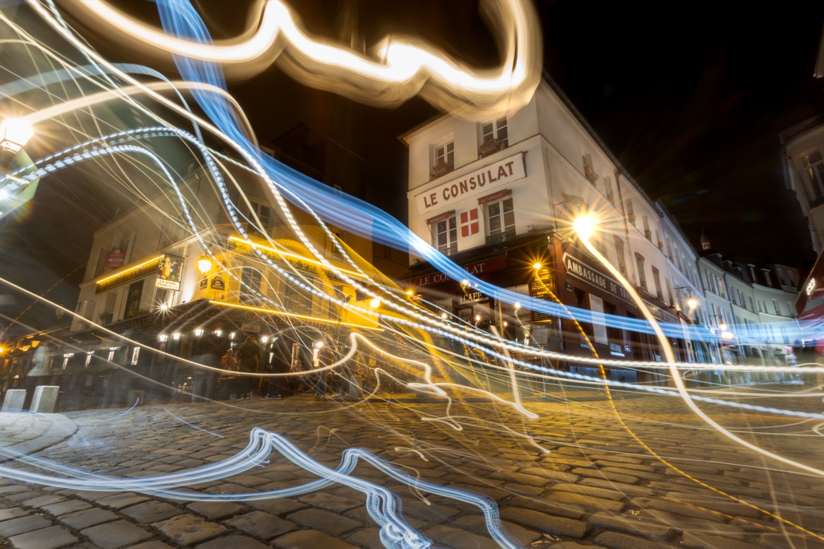 Montmartre Le Consulat Light Trails